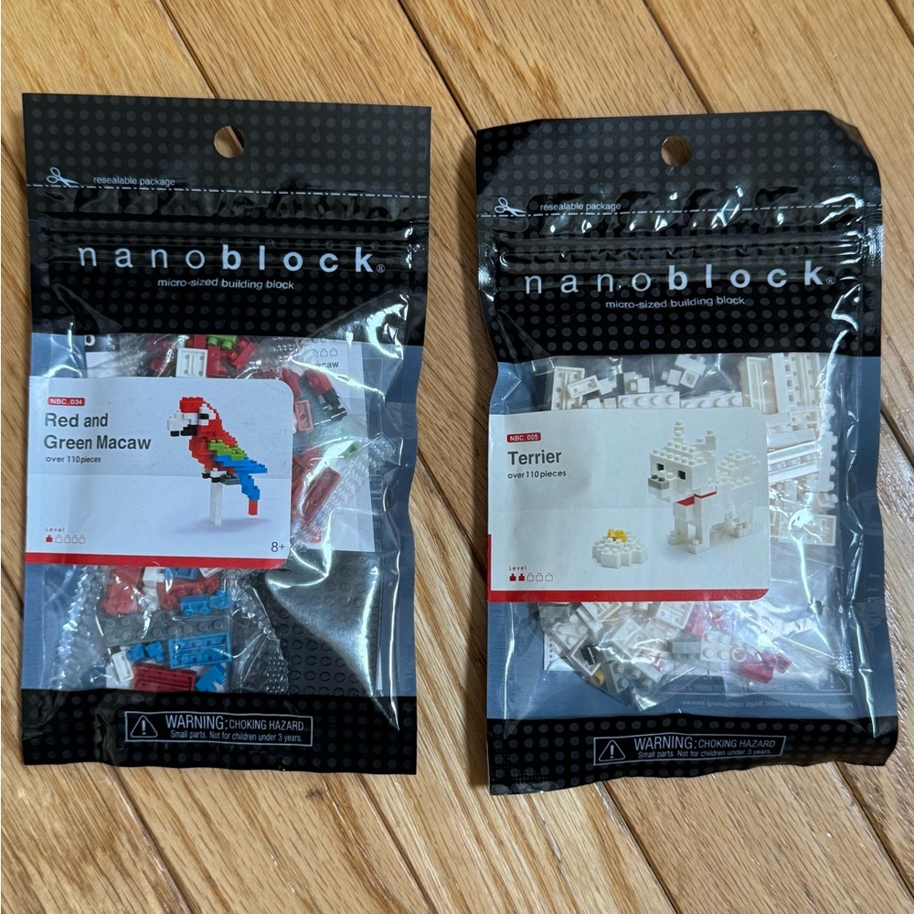 Two Nanoblock Terrier dog Red/Green Macaw Bird